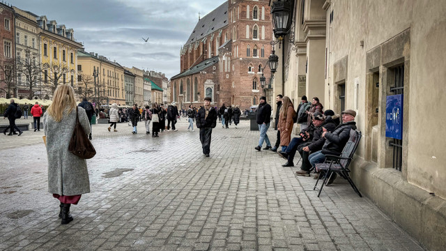 snapshots from Krakow atenytom #348724