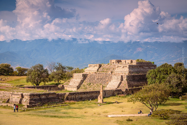 Monte Albán - Oaxaca Monte Albán – dawne centrum kulturalne