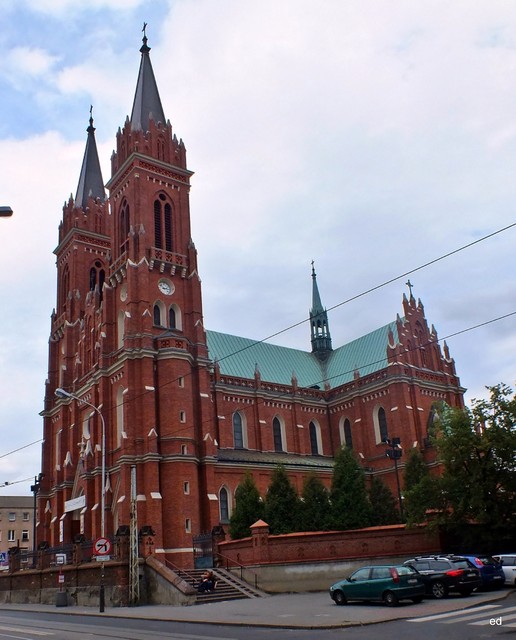 Łódź na placu kościelnym Picasa #295992