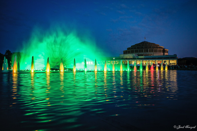 Photographer: Jacek Tomczak #216835