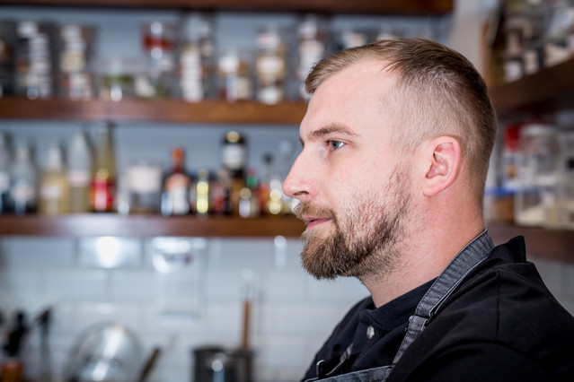 Piotr Schmidt Stół na Szwedzkiej Studio Kulinarne.