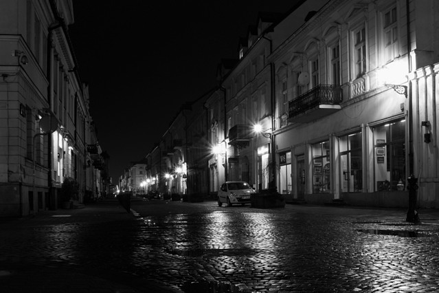 Grzegorz Sulkowski Ulica Grodzka po deszczu
